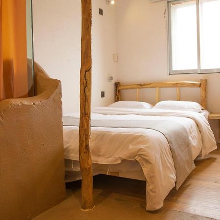Right Here Hotel Dunhuang Esterno foto