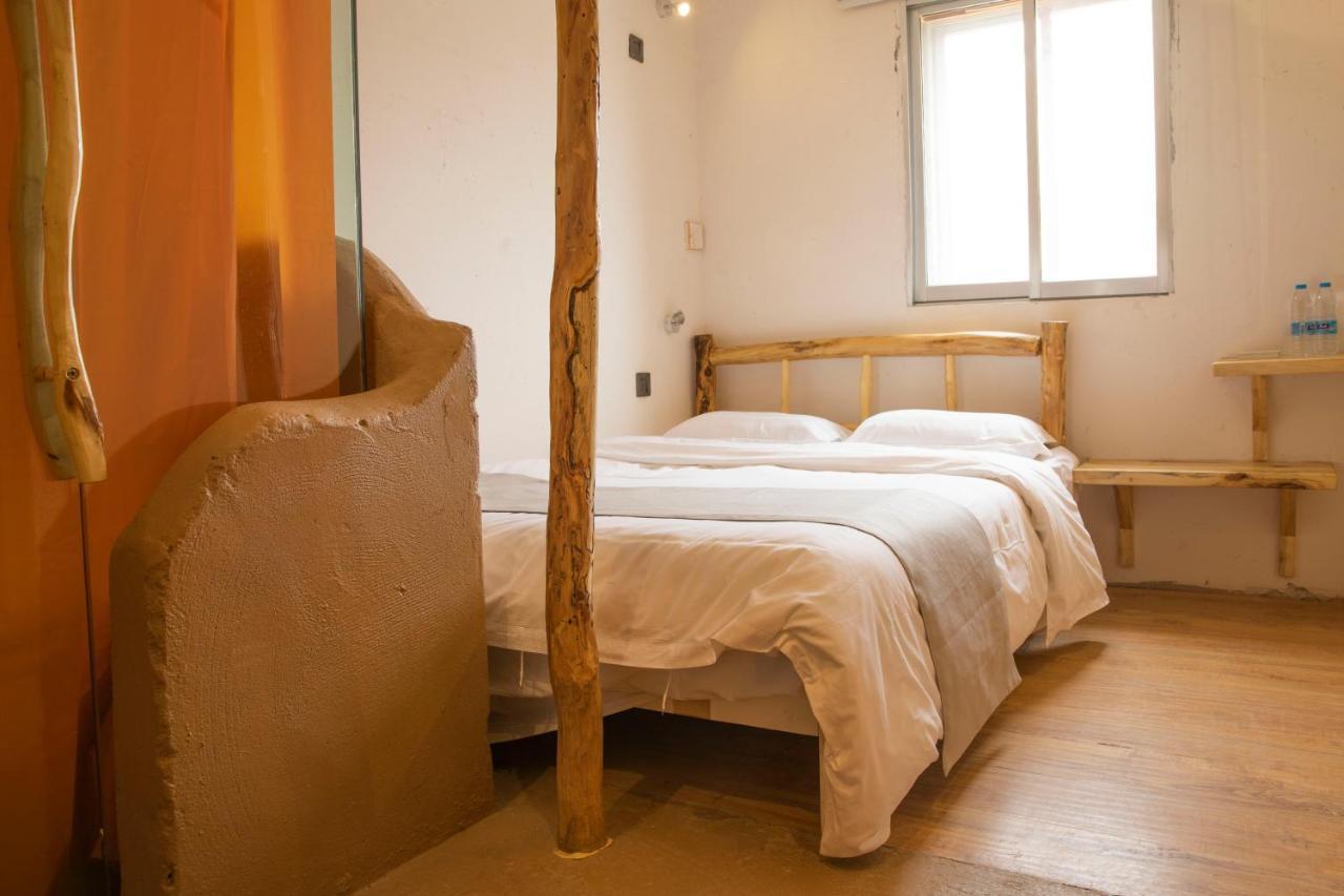 Right Here Hotel Dunhuang Esterno foto