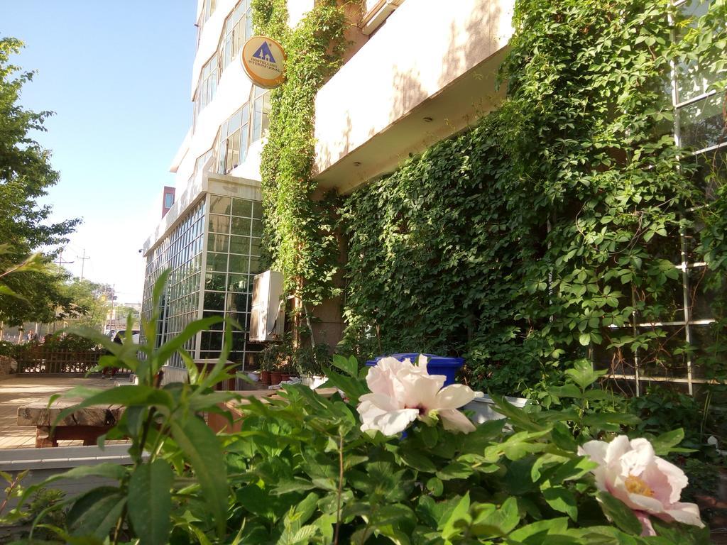 Right Here Hotel Dunhuang Esterno foto