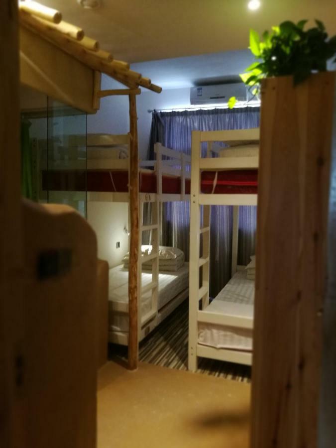 Right Here Hotel Dunhuang Esterno foto