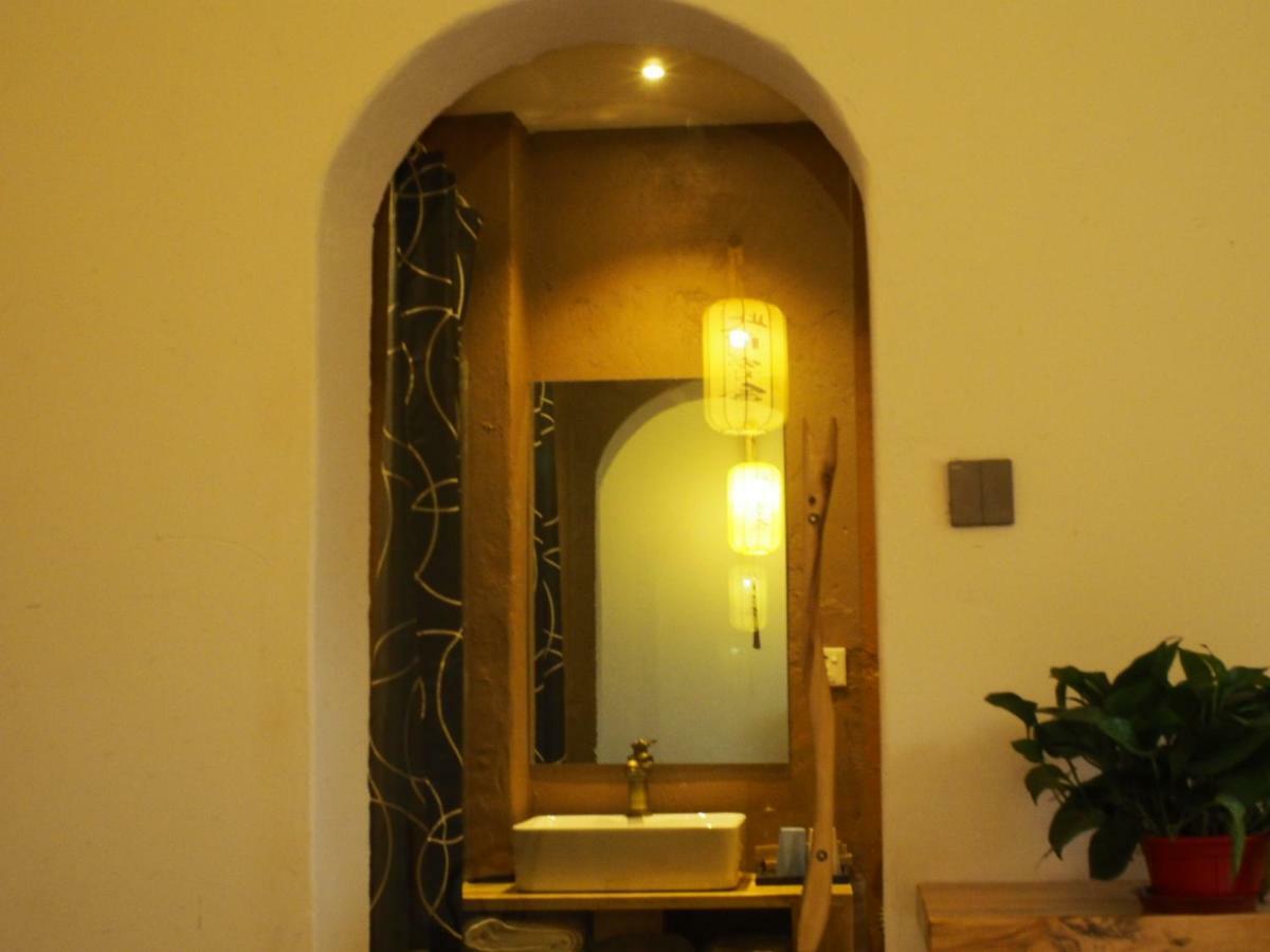 Right Here Hotel Dunhuang Esterno foto